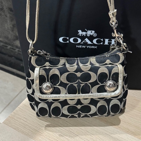 Coach Poppy Signature Pleated Crossbody Bag in Black/Grey Metallic Silver - Picture 10 of 11